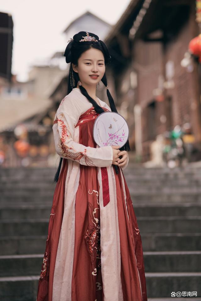 思南首家汉服体验馆落户安化街！带你穿越千年体验中国汉服文化(pic4)